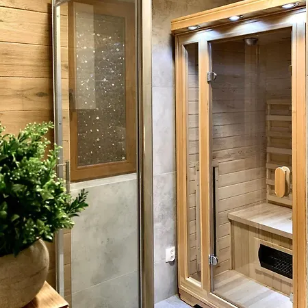 Z Prywatna Sauna- Na Szlaku Σαλέ